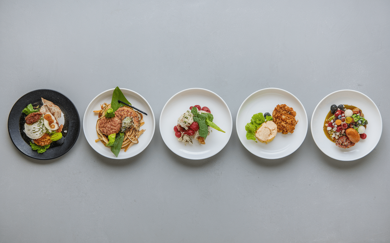 Cinq assiettes repas prise de masse journée complète équilibrée